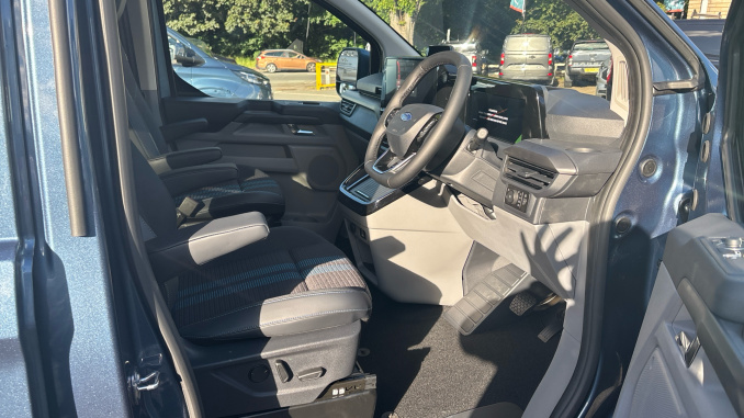 Ford Transit Custom 320 L1 Petrol Fwd 2.5 PHEV 232ps H1 Van Sport Auto - Image 6